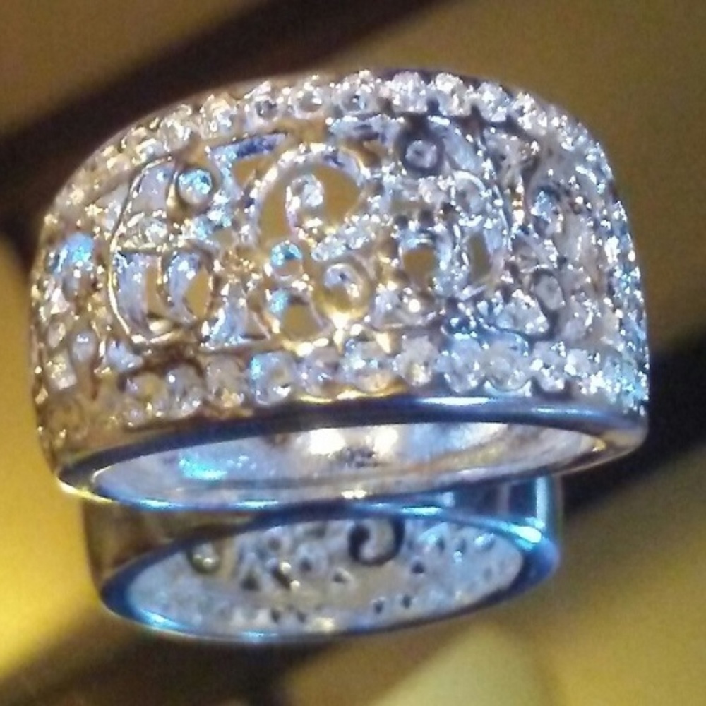 Ladies Filigree Sterling .925 Silver Ring Band